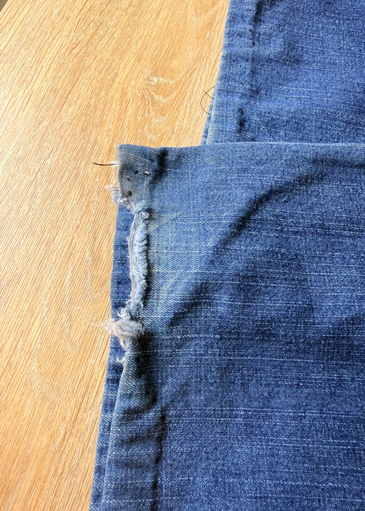 STRAIGHT FIT CARGO DENIM
