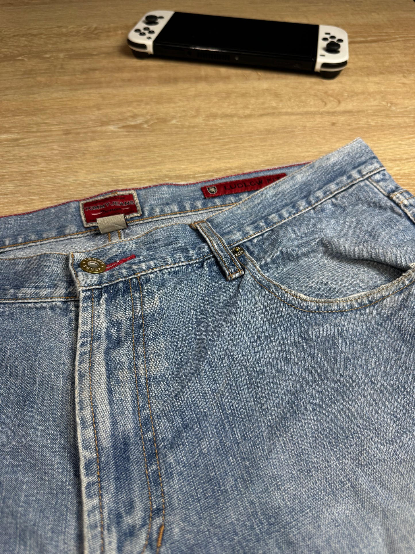 FADED HORIZON DENIM