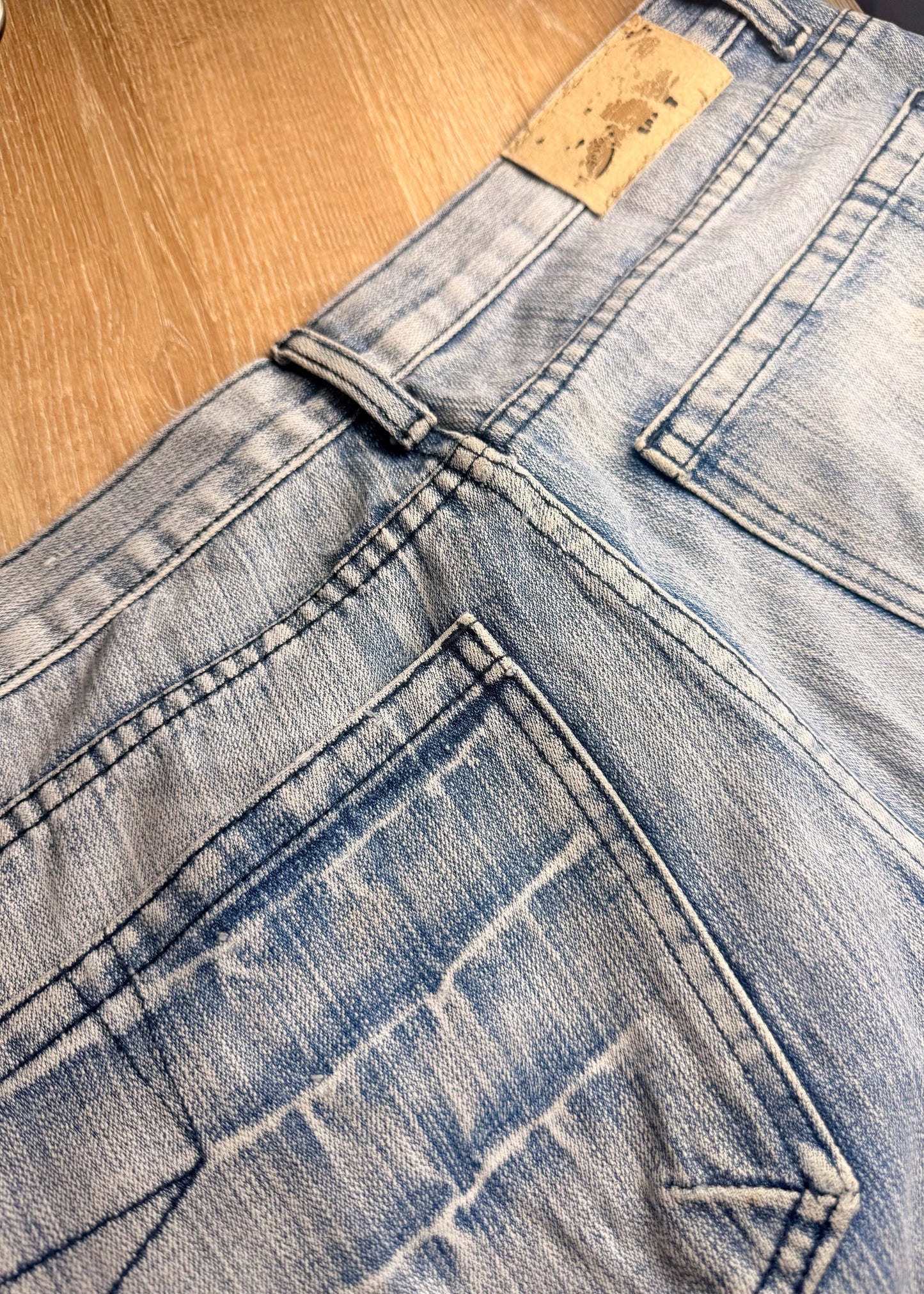 MONOLITH DENIM