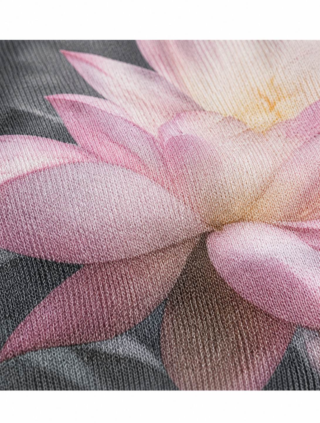BEANIE LOTUS