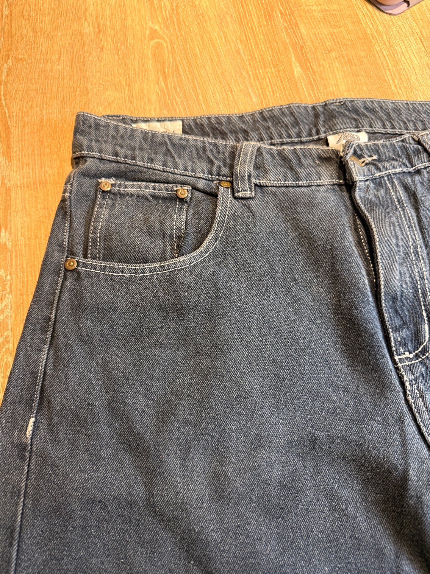 FADED PANEL LOOSE DENIM