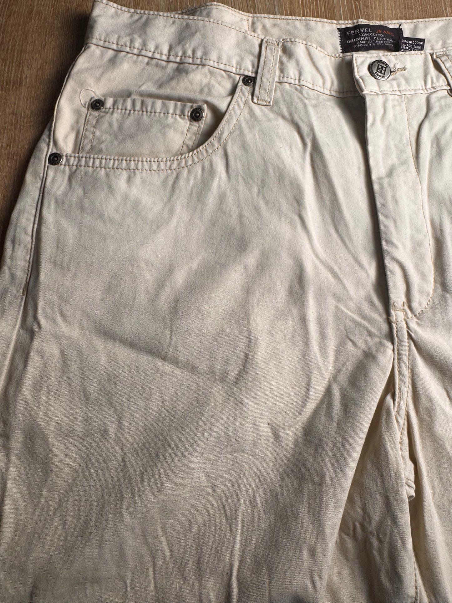 CREAM IVORY FADE